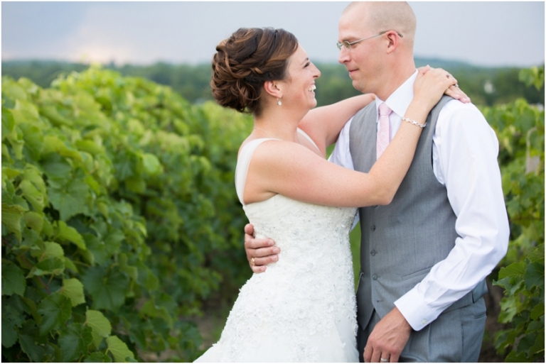 Heron Hill Winery Keuka Lake New York Wedding_0080.jpg