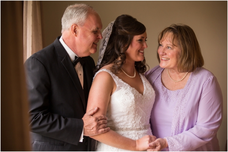 Badgley Mischka Plumbrook Country Club Sandusky Wedding Photographer_0580.jpg