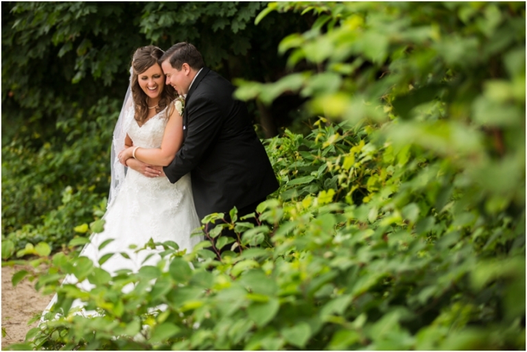 Badgley Mischka Plumbrook Country Club Sandusky Wedding Photographer_0591.jpg