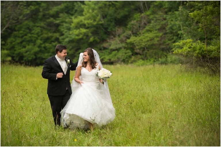 Badgley Mischka Plumbrook Country Club Sandusky Wedding Photographer_0594.jpg