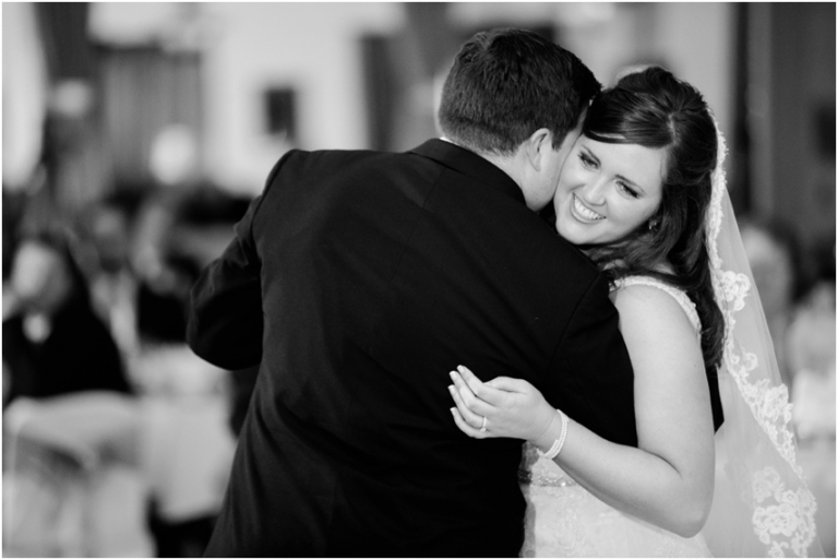 Badgley Mischka Plumbrook Country Club Sandusky Wedding Photographer_0597.jpg